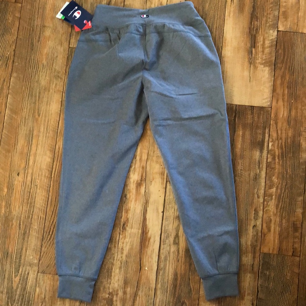 Champion size small